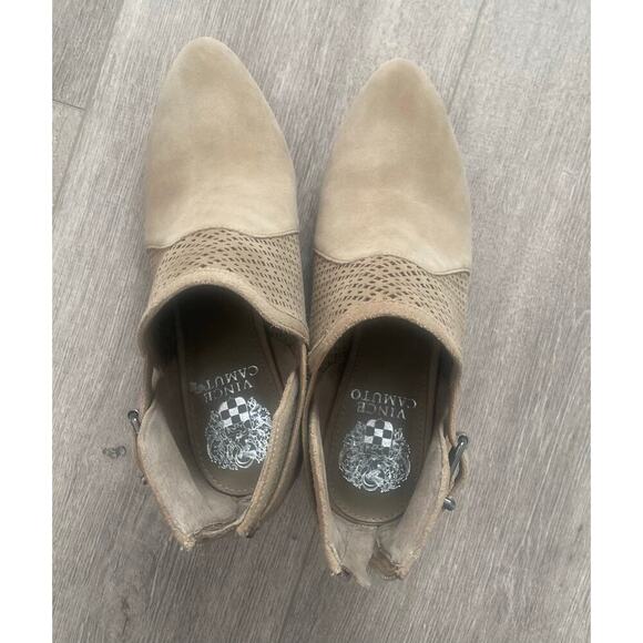 Vince Camuto Suede Ankle Bootie Size 7.5‎ - Picture 3 of 5